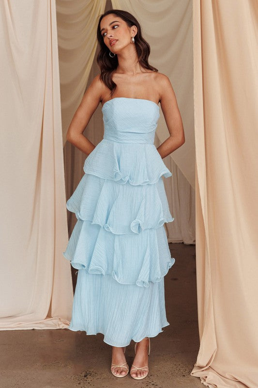 Countryside tiered strapless maxi dress